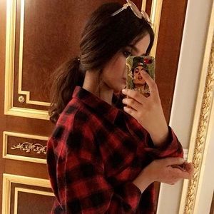 Meet your Posher, Fatima